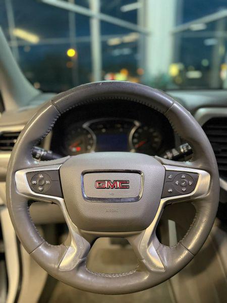 2017 GMC Acadia SLE-2