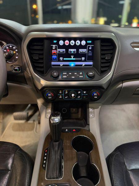 2017 GMC Acadia SLE-2
