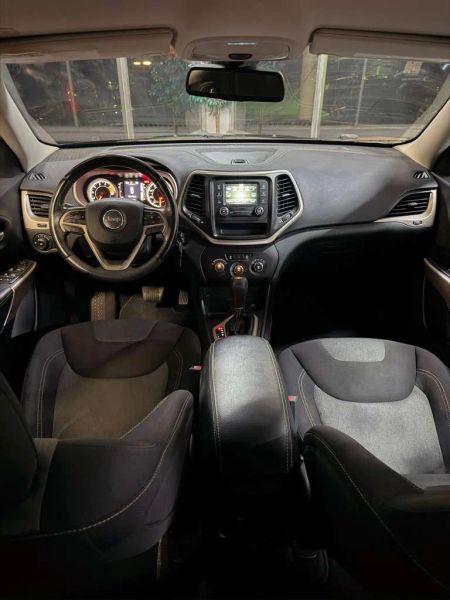 2018 Jeep Cherokee Latitude FWD