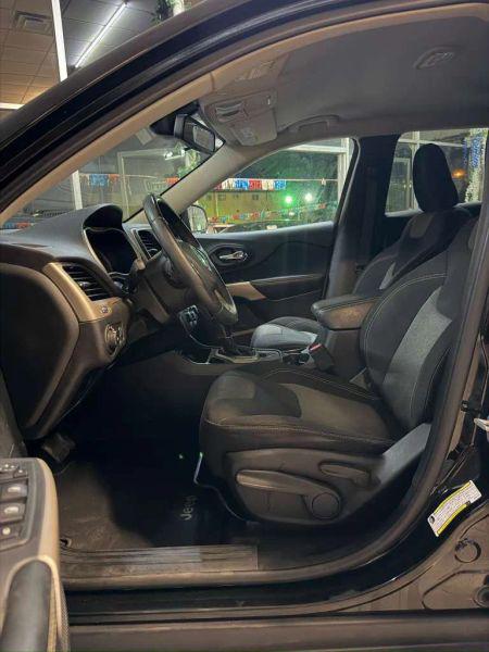 2018 Jeep Cherokee Latitude FWD