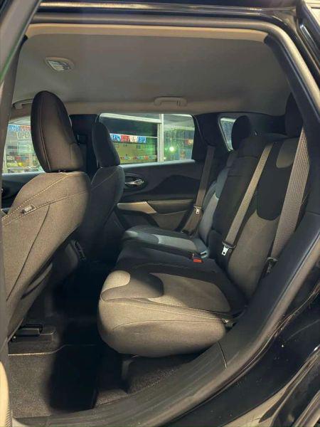 2018 Jeep Cherokee Latitude FWD