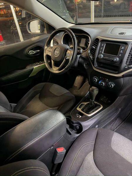 2018 Jeep Cherokee Latitude FWD