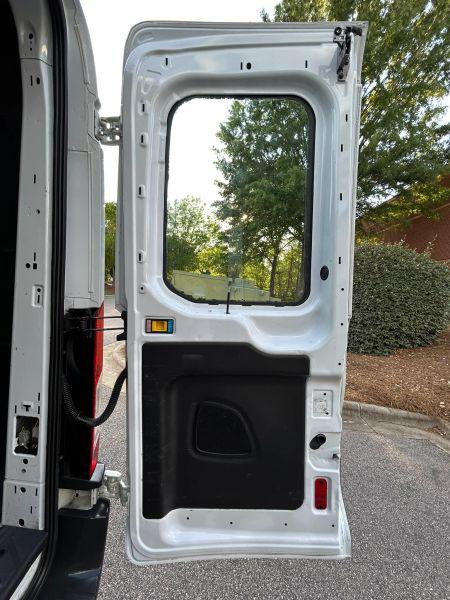 2015 Ford Transit Medium Roof w/Sliding Side Door w/LWB