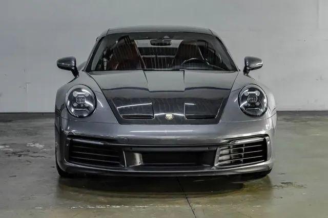 2020 Porsche 911 Carrera 4