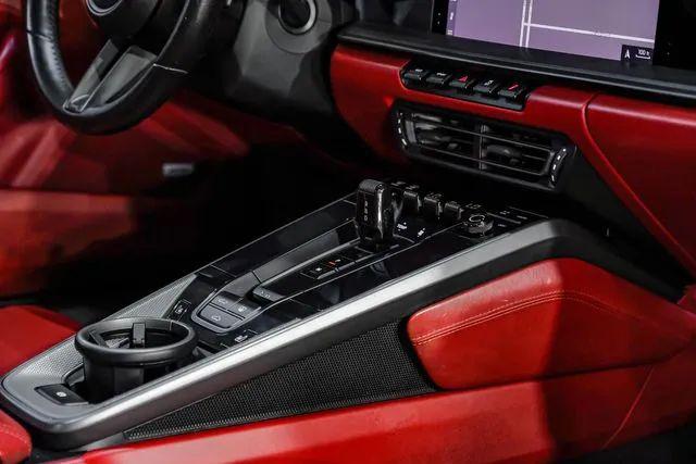 2020 Porsche 911 Carrera 4