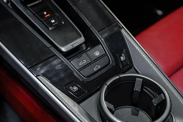 2020 Porsche 911 Carrera 4