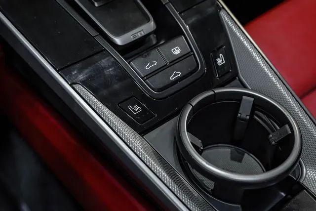 2020 Porsche 911 Carrera 4