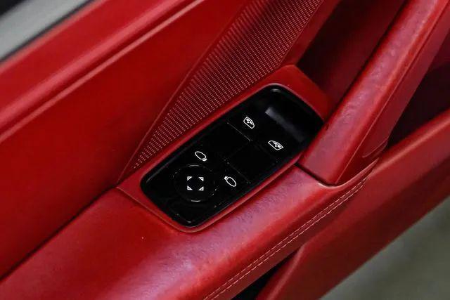 2020 Porsche 911 Carrera 4