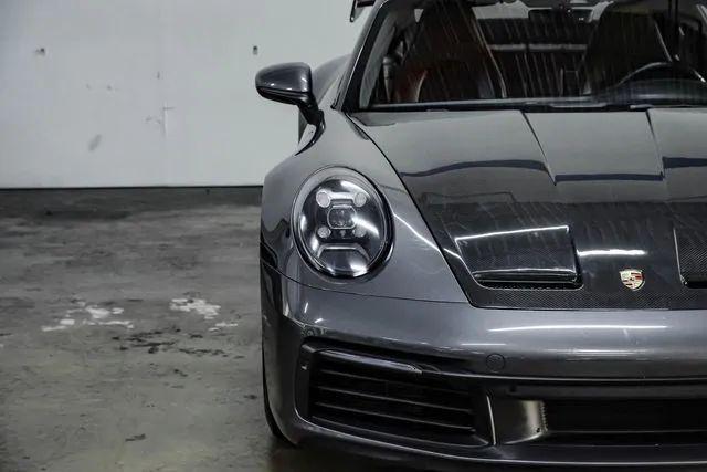 2020 Porsche 911 Carrera 4