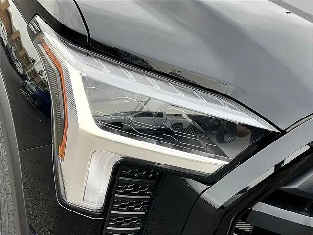 2026 Toyota Tundra Limited CrewMax 5.5' Bed