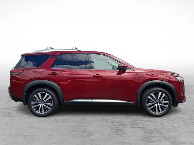 2022 Nissan Pathfinder Platinum 4WD