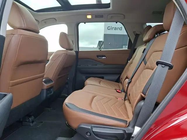 2022 Nissan Pathfinder Platinum 4WD