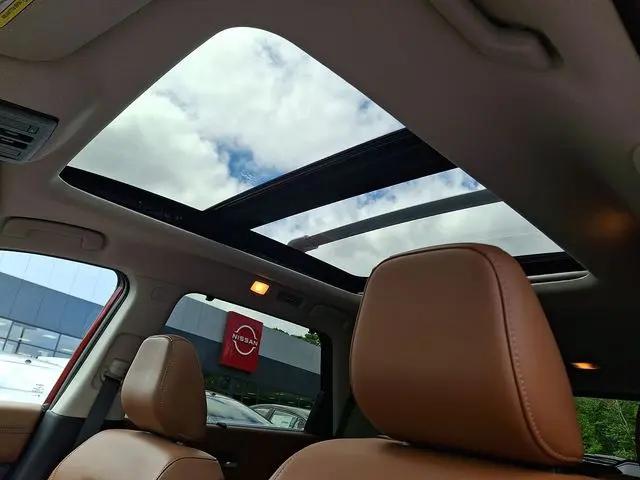 2022 Nissan Pathfinder Platinum 4WD