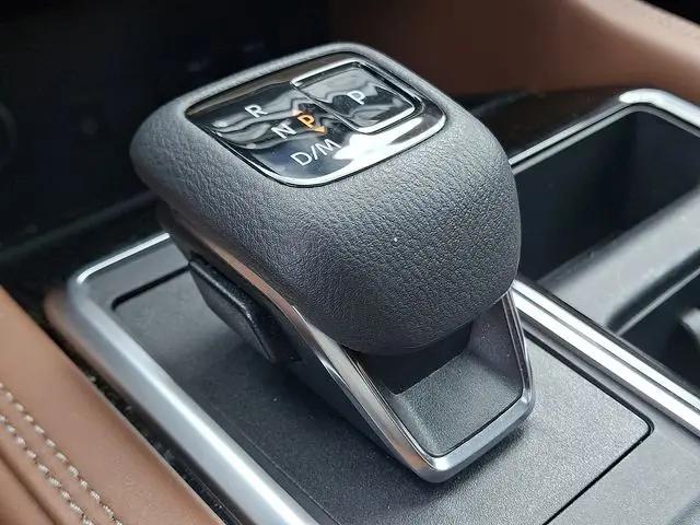 2022 Nissan Pathfinder Platinum 4WD