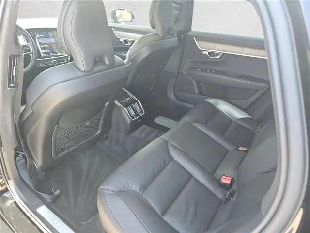2023 Volvo S90 B6 Plus