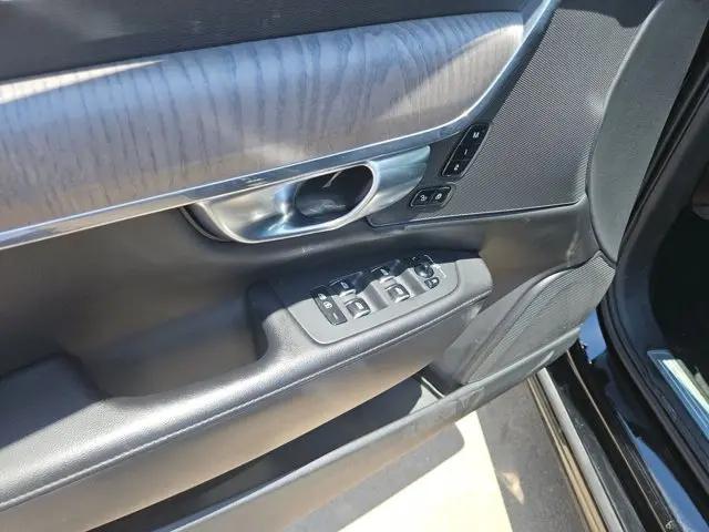 2023 Volvo S90 B6 Plus