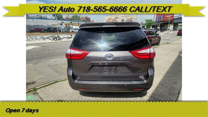2015 Toyota Sienna XLE 7 Passenger