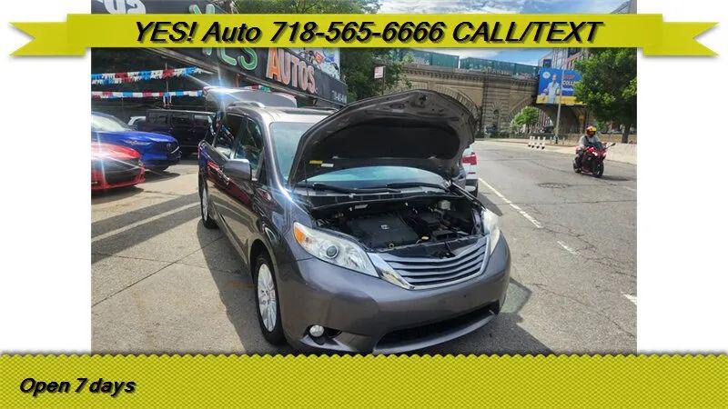 2015 Toyota Sienna XLE 7 Passenger