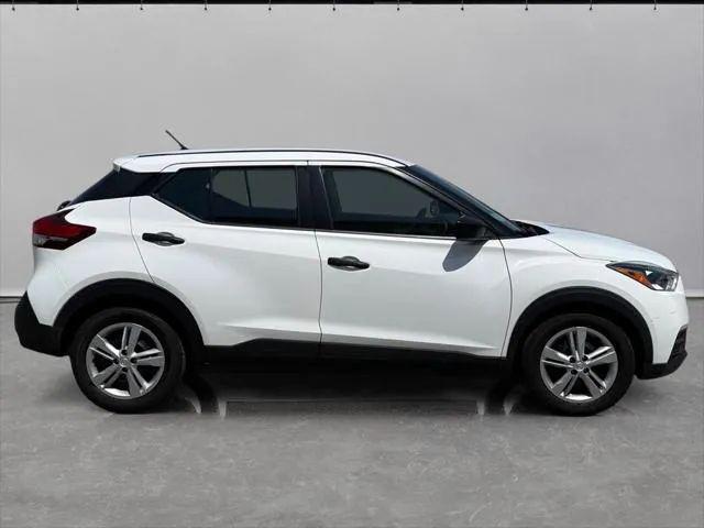 2020 Nissan Kicks S Xtronic CVT