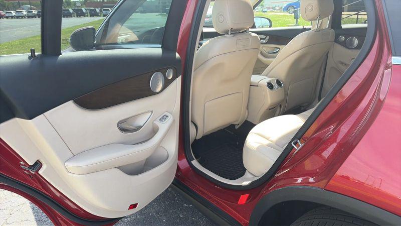 2018 Mercedes-Benz GLC 4MATIC