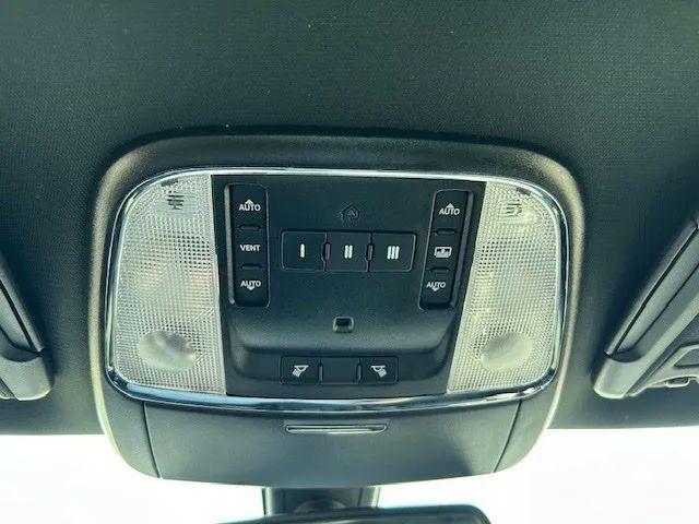 2019 Chrysler 300 300S