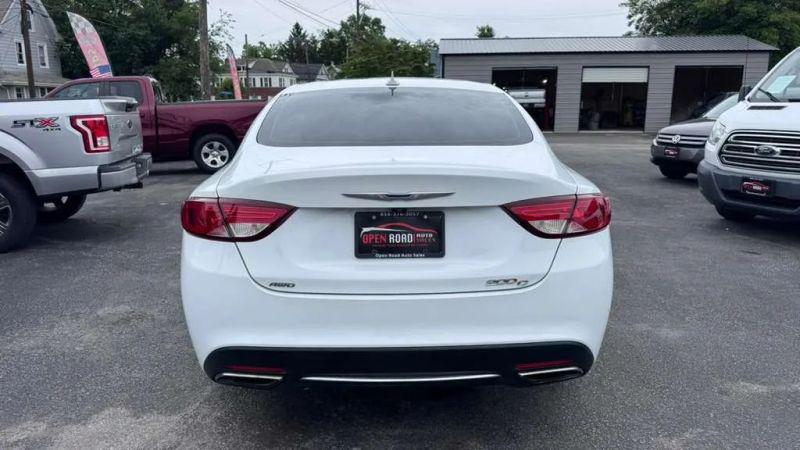 2015 Chrysler 200 C