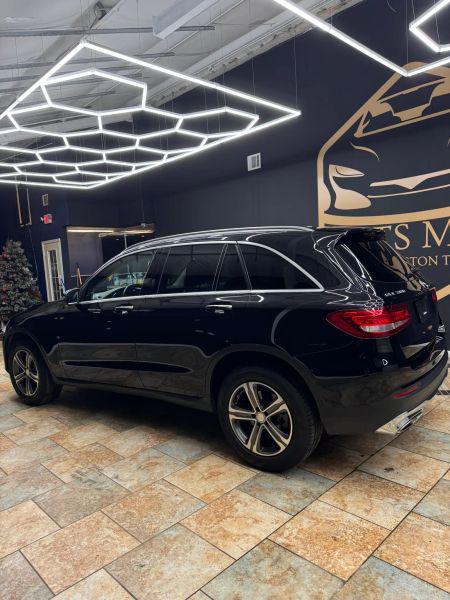 2017 Mercedes-Benz GLC 300