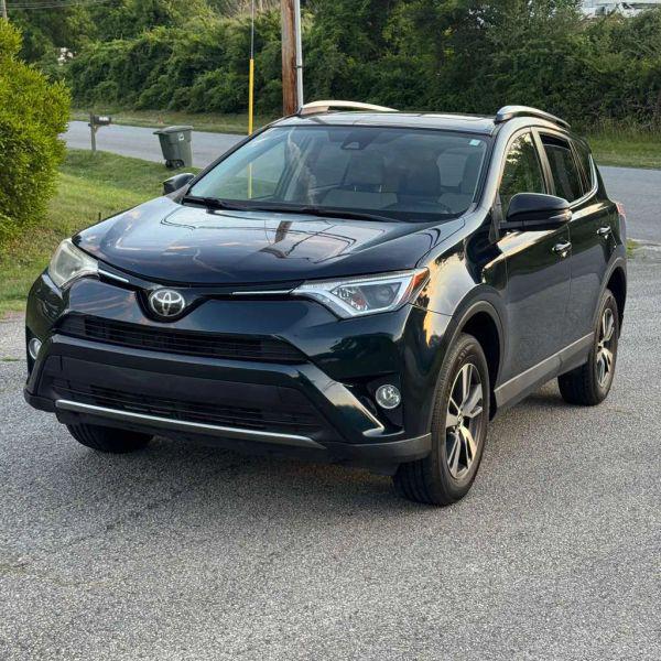 2017 Toyota RAV4 XLE