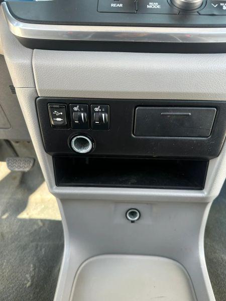 2015 Toyota Sienna XLE 8 Passenger