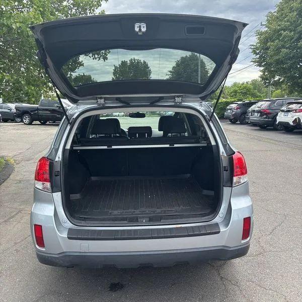 2013 Subaru Outback 2.5i Limited