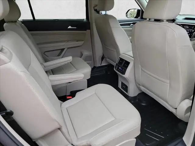 2022 Volkswagen Atlas 3.6L V6 SE w/Technology