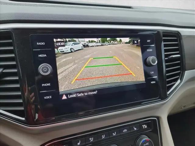 2022 Volkswagen Atlas 3.6L V6 SE w/Technology