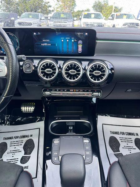 2021 Mercedes-Benz CLA 250
