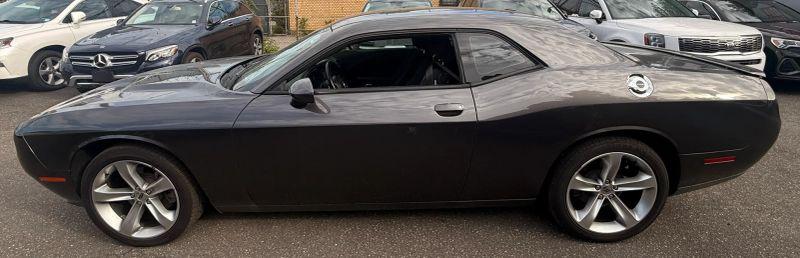 2017 Dodge Challenger SXT