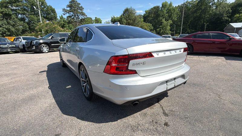 2018 Volvo S90 T5 Momentum