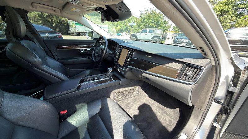 2018 Volvo S90 T5 Momentum