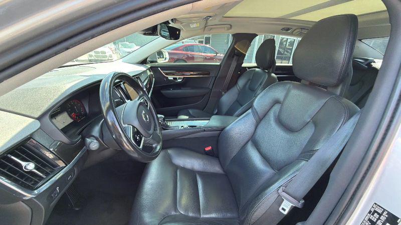 2018 Volvo S90 T5 Momentum