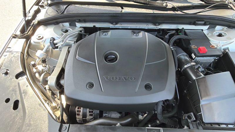 2018 Volvo S90 T5 Momentum