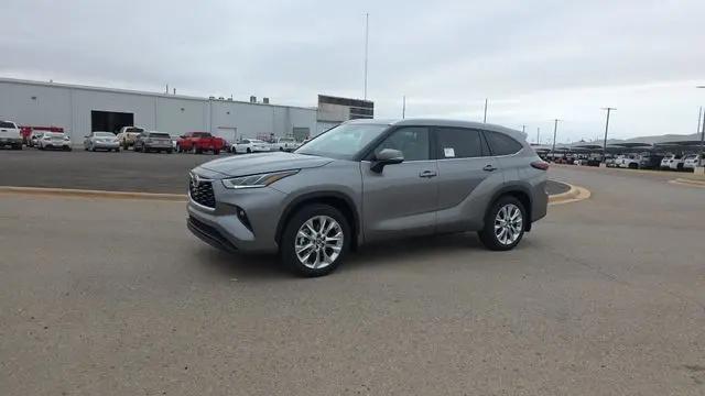 2026 Toyota Highlander Limited