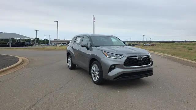 2026 Toyota Highlander Limited