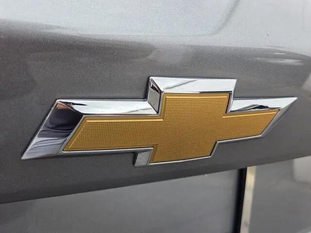 2025 Chevrolet Trax FWD LS