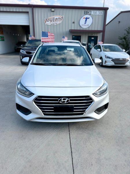 2020 Hyundai Accent SE