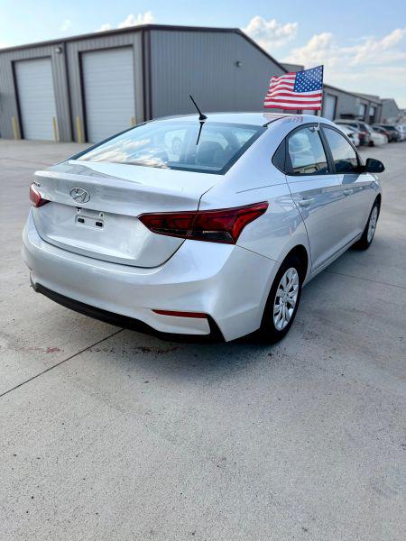 2020 Hyundai Accent SE