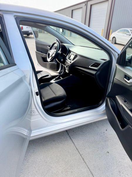 2020 Hyundai Accent SE