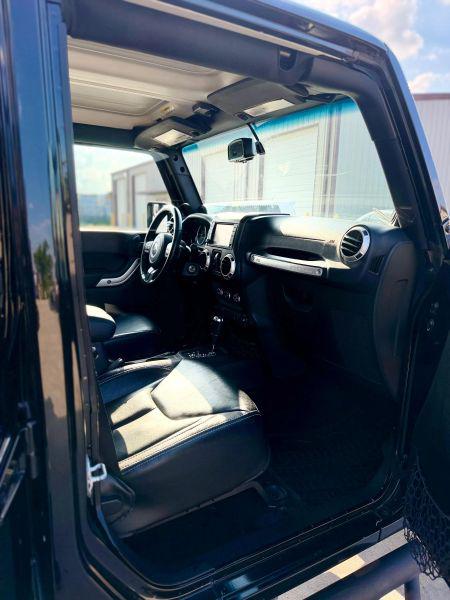 2013 Jeep Wrangler Unlimited Sahara