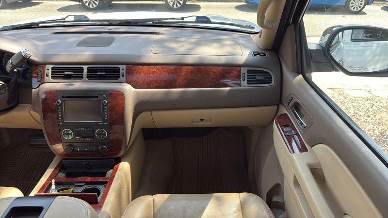 2014 Chevrolet Suburban LTZ