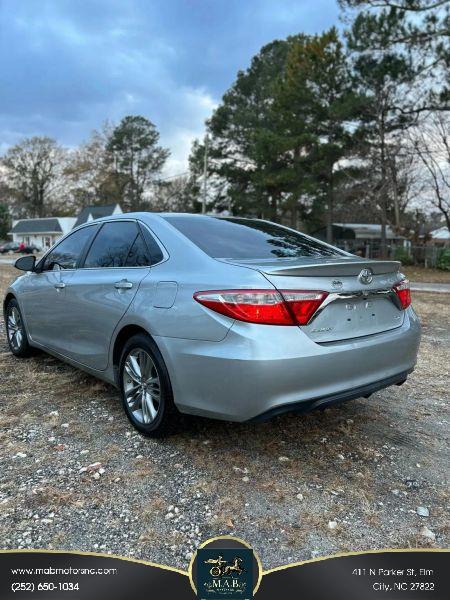 2016 Toyota Camry SE