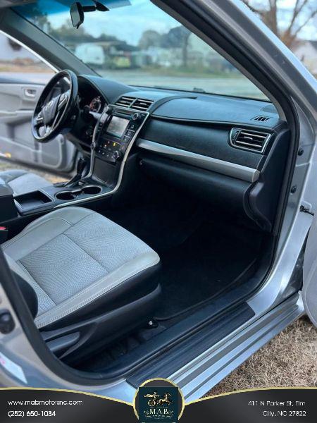 2016 Toyota Camry SE