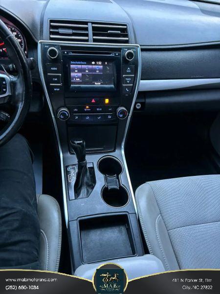 2016 Toyota Camry SE