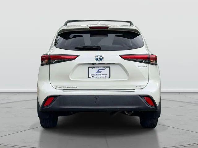 2021 Toyota Highlander Hybrid XLE